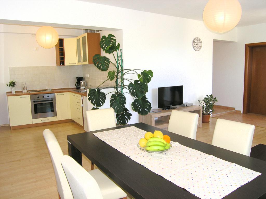 Apartments Dagmar Кърк Екстериор снимка