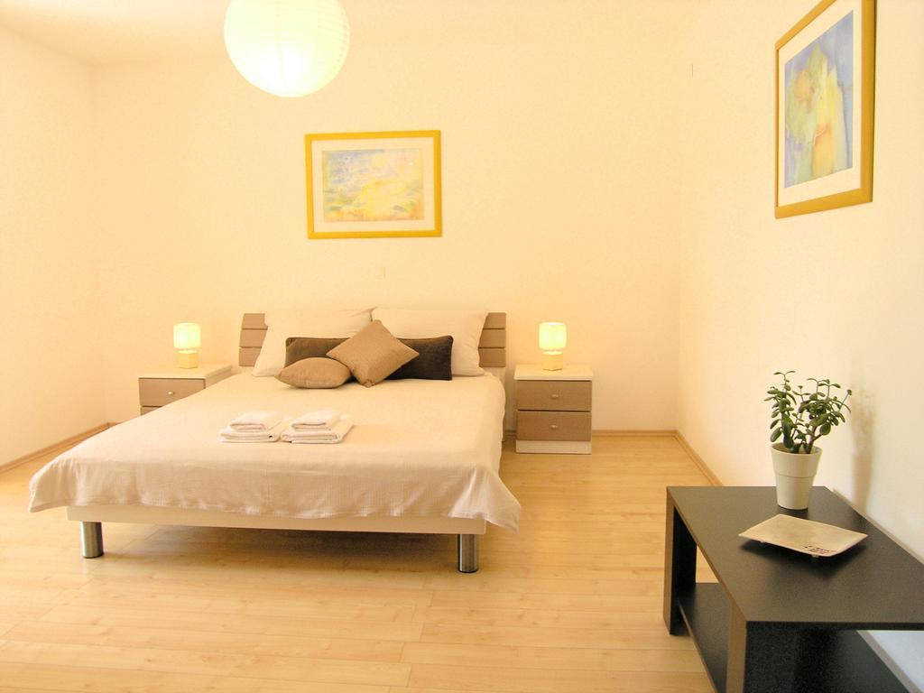 Apartments Dagmar Кърк Екстериор снимка